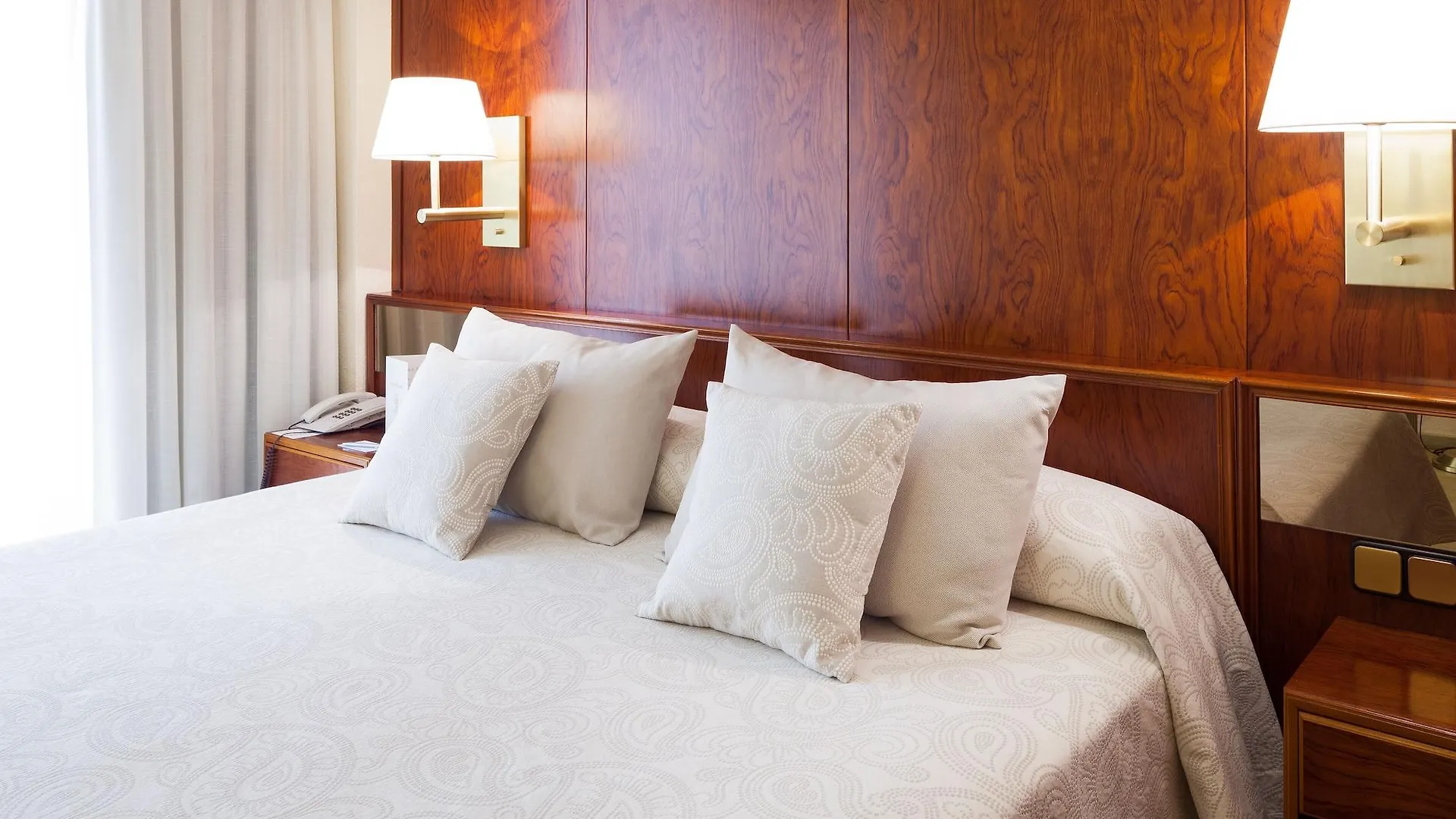 Hotel Royal Plaza Ibiza 4*,